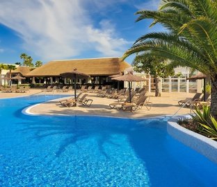 Piscina  Vincci Costa Golf Chiclana