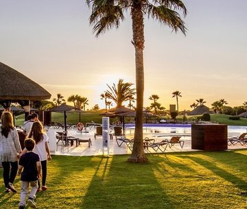 OFERTAS EXCLUSIVAS  Vincci Costa Golf Chiclana