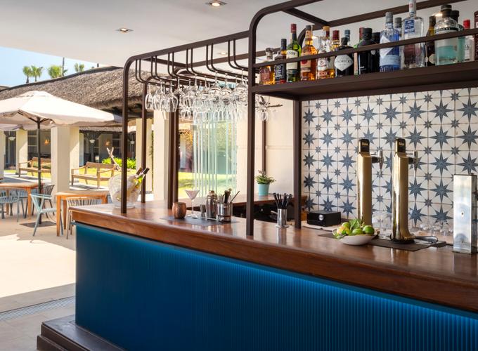 POOL BAR Vincci Costa Golf 4* Cadiz POOL BAR Vincci Costa Golf 4* Cadiz